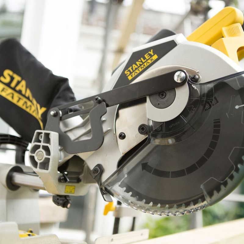 Φαλτσοπρίονο συρόμενο Stanley 2000W 255mm FME720-QS - Image 2